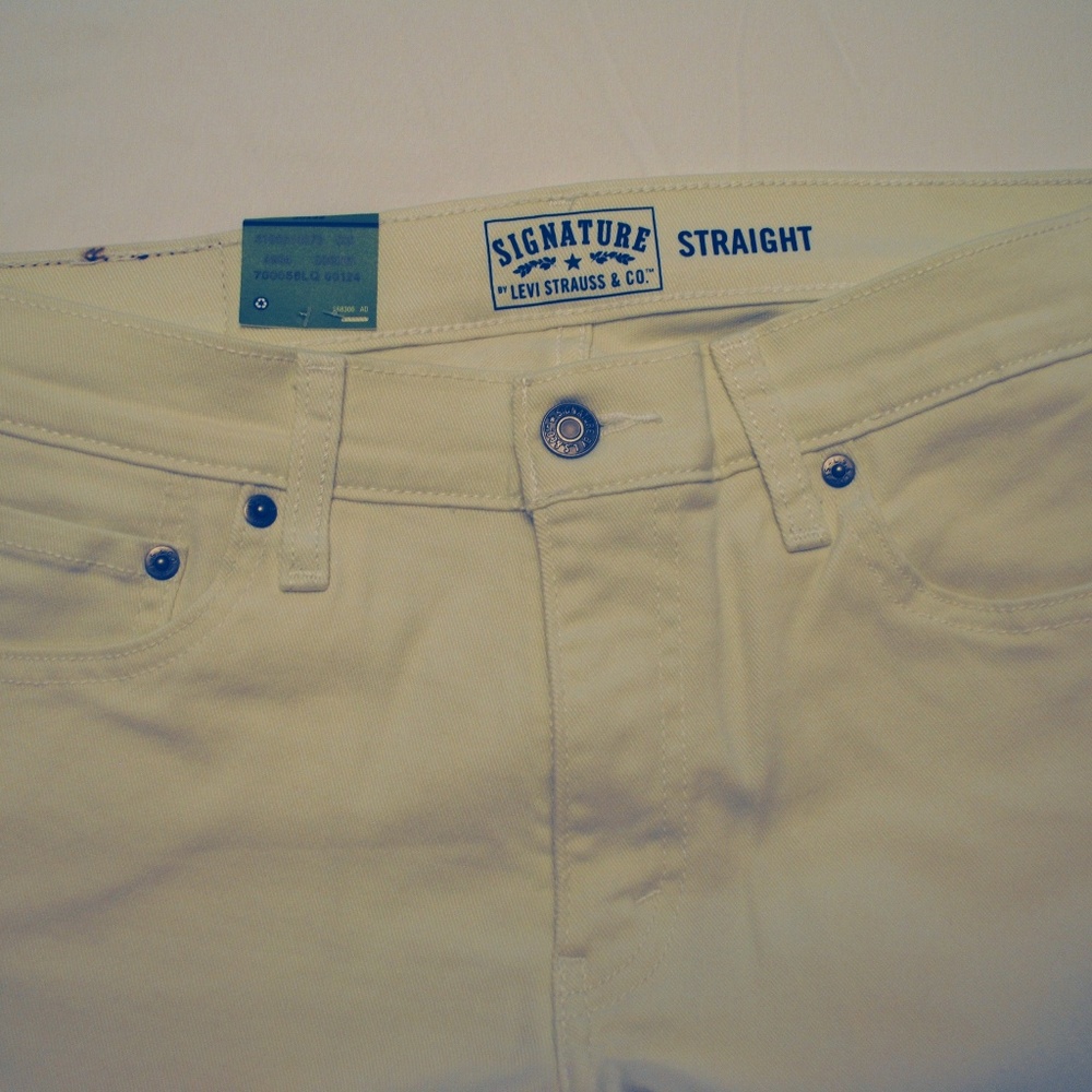 Signature by Levi Strauss and Co. in Men- Off Whit